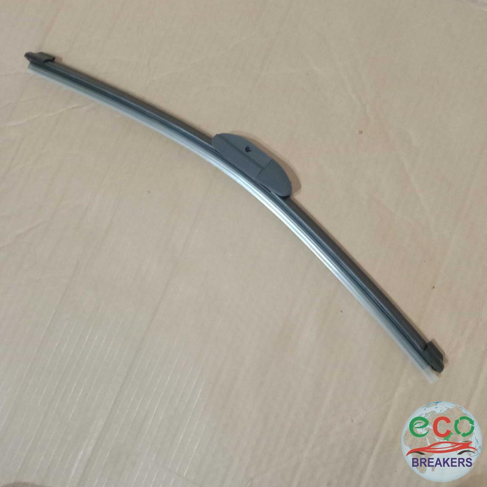Honda Accord MK4 CB3 Wiper Blade RIGHT DRIVER OFF SIDE FRONT OSF 2.0 1997 cc Petrol F20A3 4 Speed Automatic 4 Door Saloon