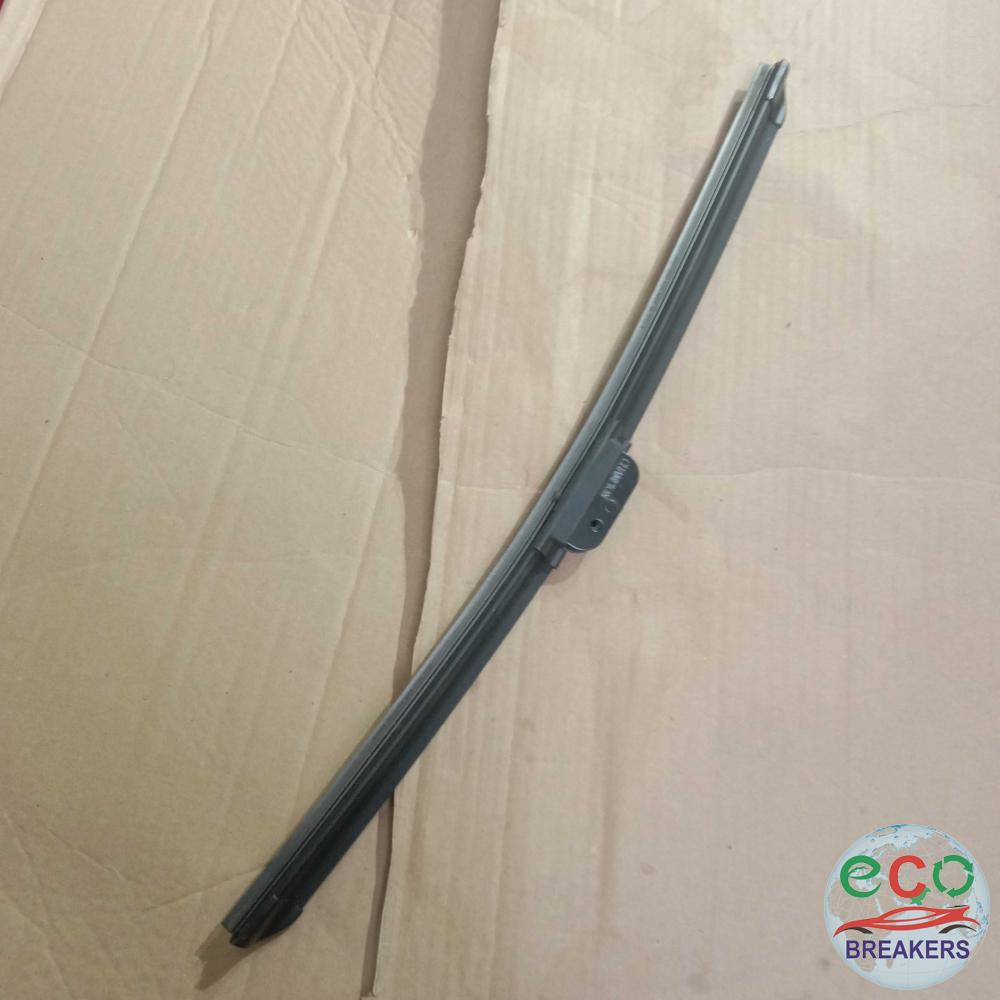 Nissan Micra MK1 K10 Wiper Blade RIGHT DRIVER OFF SIDE FRONT OSF 1.0 i 0998 cc Petrol MA10S 4 Speed Manual 3 Door Hatchback