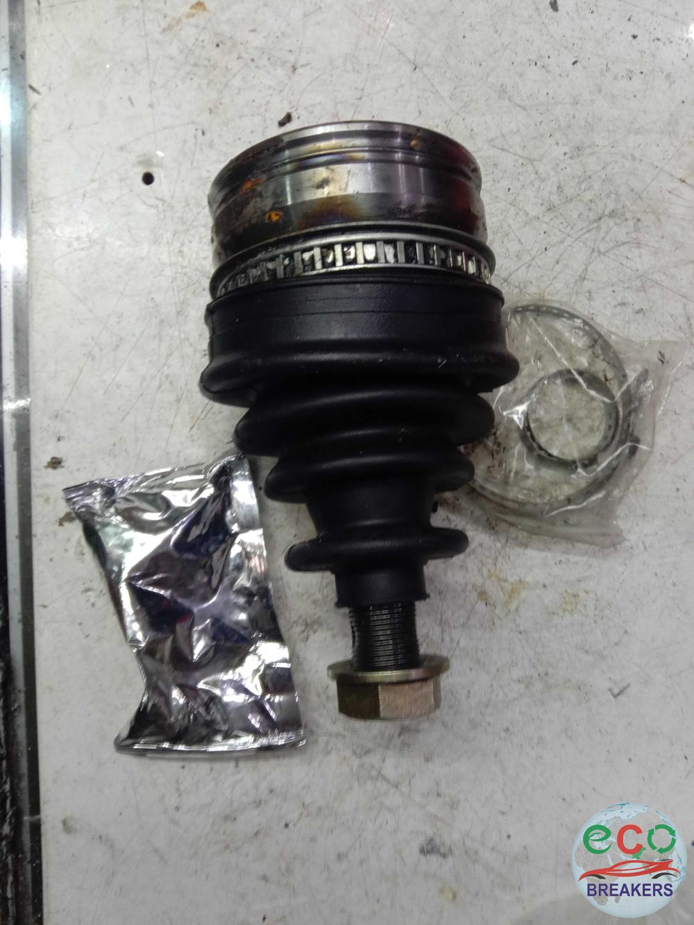 Toyota Previa MK1 TCR11 Cv Joint Outer RIGHT DRIVER OFF SIDE FRONT OSF 2.4 i 2438 cc Petrol 2TZ-FE / 2TZFE 4 Speed Automatic Mpv