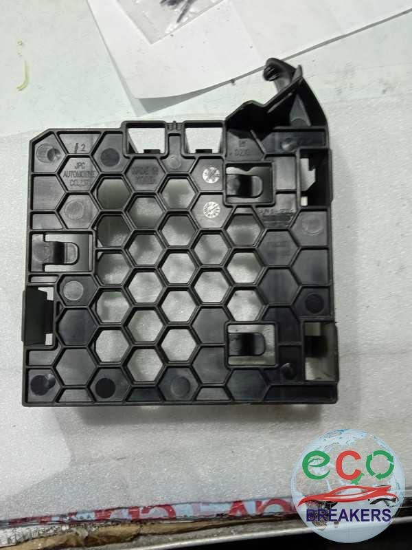 Opel Vauxhall Astra K MK7 BF6EA9 SRI ECOFLEX SS 16 REG 104bph Car Cd Changer Player Brackets 1.0 999 cc Petrol B10XFL 5 Speed Manual 5 Door Hatchback
