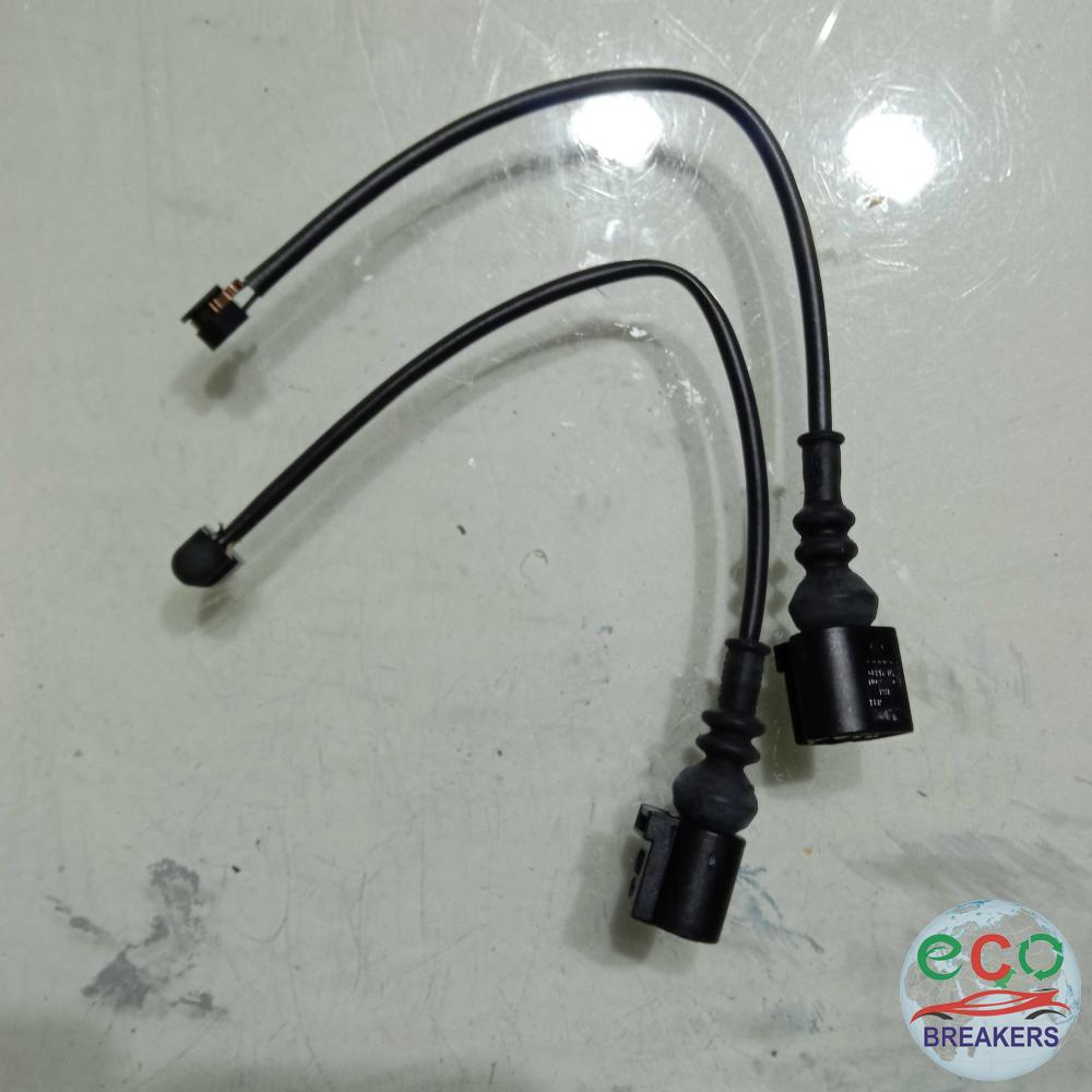 Land Rover Range Rover MK3 VOGUE V8 L322 A34A103 Reg LMAMA Wear Indicator Sensor Front 4.4 4398 cc Diesel M62B44 ( 448S2) 5 Speed Automatic 5 Door Estate