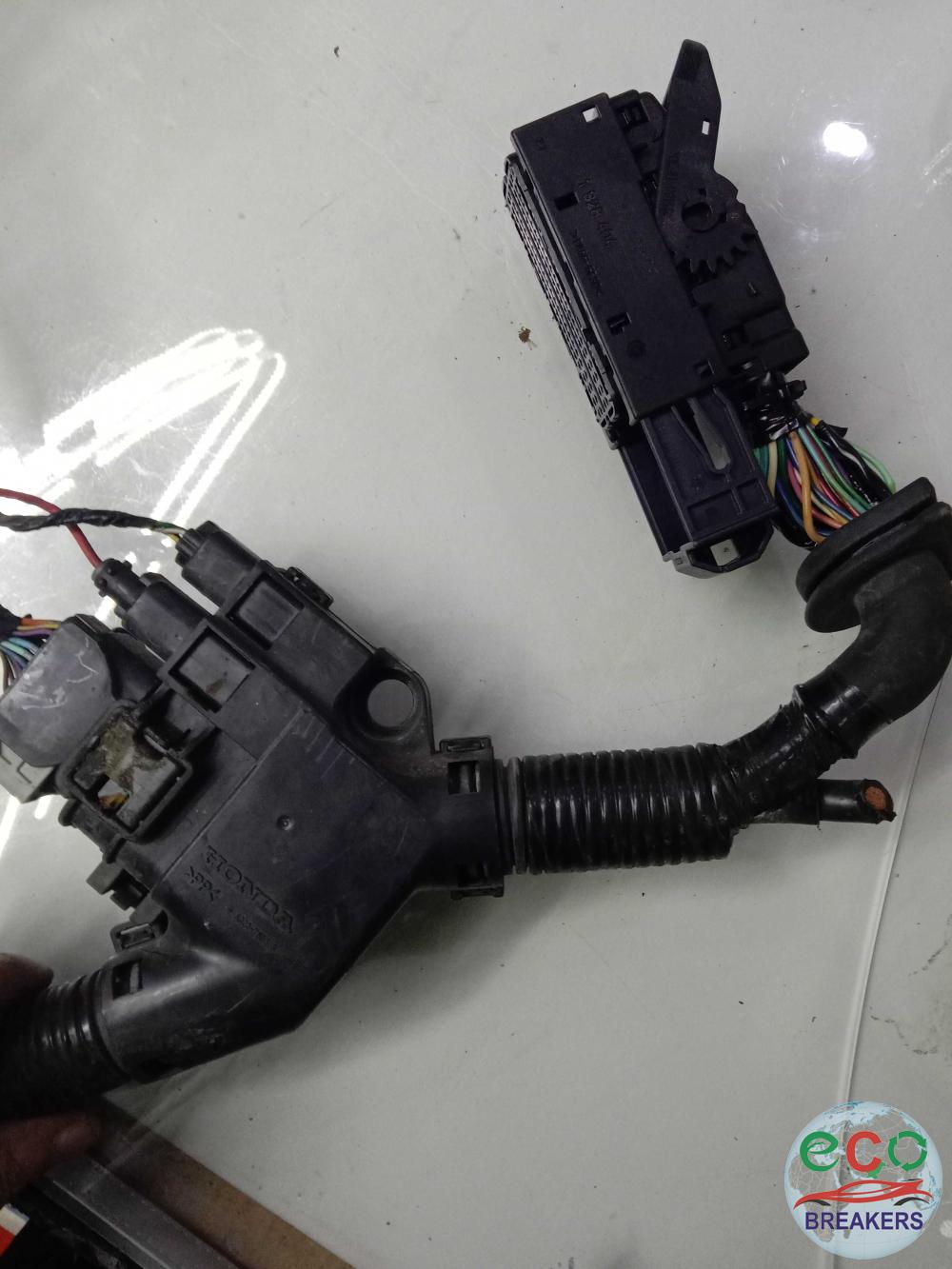 Standard Motor Products EM0279U Engine Control Module - ECU Computer