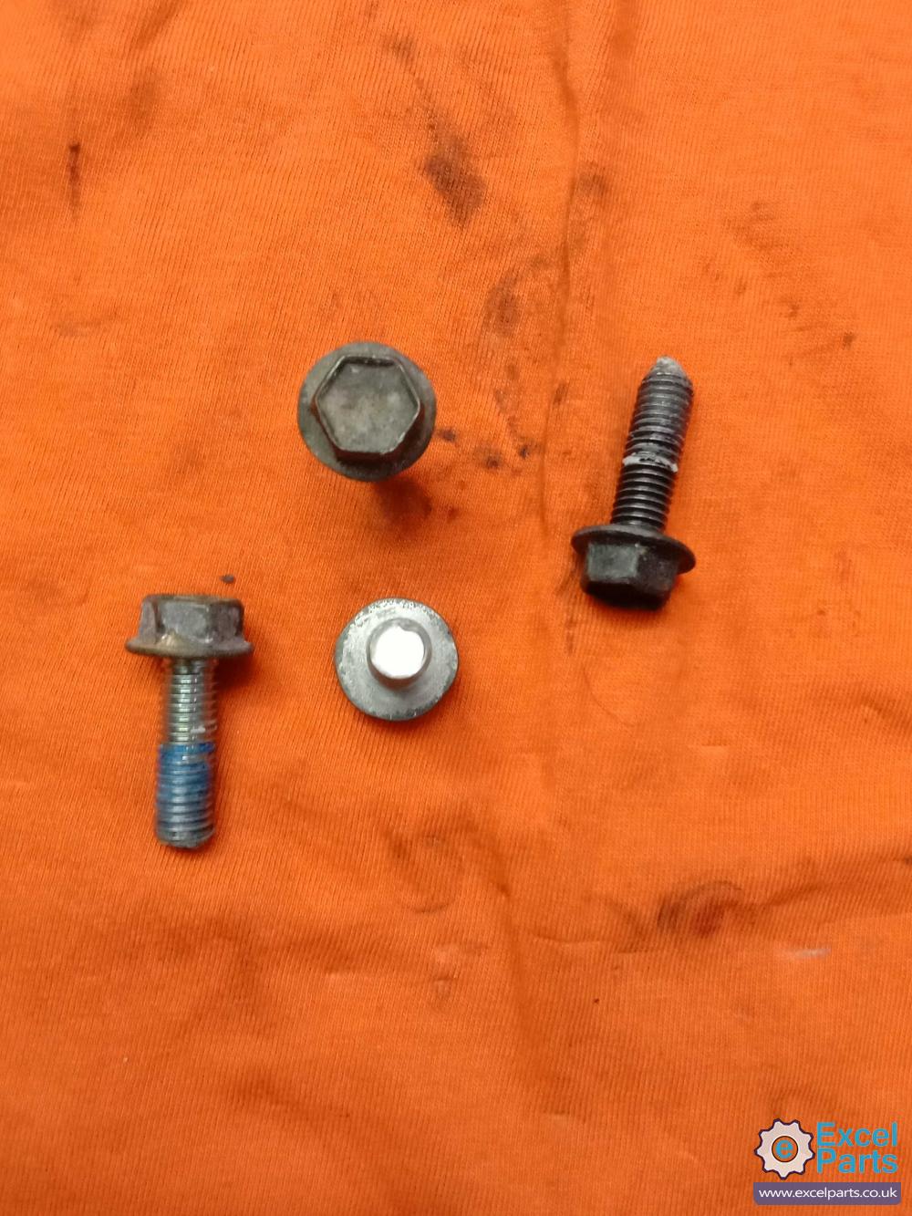 Suzuki Alto MK5 SZ FC31 AMF310 13 REG 68bph Gear Shift Lever Bolt 1.0 i 996 cc Petrol K10B 5 Speed Manual 5 Door Hatchback